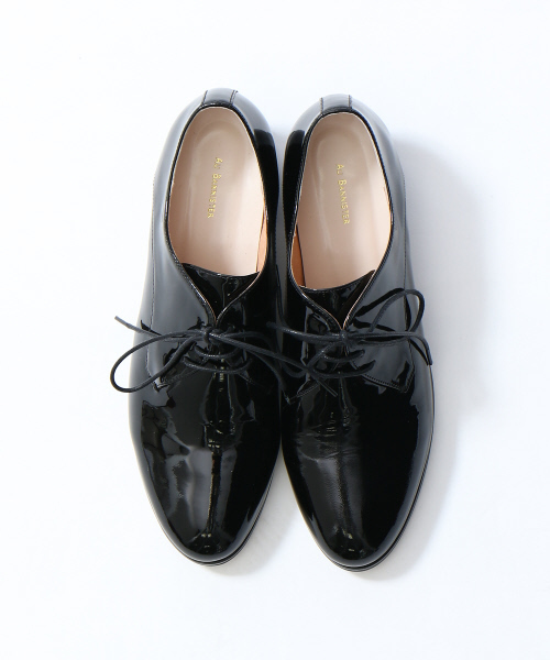 Au BANNISTER（オゥバニスター）の「レースアップシューズ（ドレスシューズ・レディース・ブラック/ワイン/グレイッシュベージュ・35/36/37/38/39）」の4枚目の写真