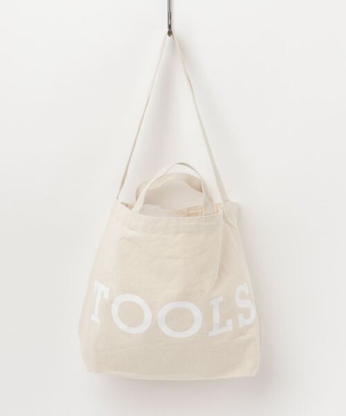 HIGHTIDE（ハイタイド）の「TOOLS to LIVEBY ツールズ トゥ リブバイ トートバッグ ショルダーバッグ A4対応（トートバッグ・レディース・ベージュ/ブルー/カーキ・FREE）」の7枚目の写真
