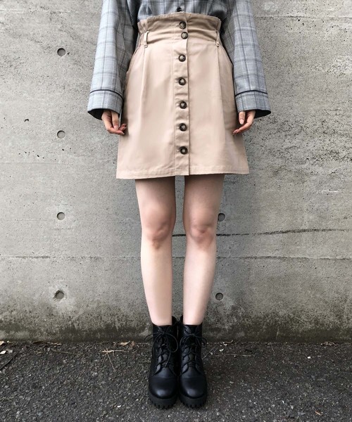 one after another NICE CLAUP（ワンアフターアナザーナイスクラップ）の「前ボタンミニスカート（スカート・レディース・ブラック/ベージュ/アイボリー/グレー系その他・FREE）」の4枚目の写真