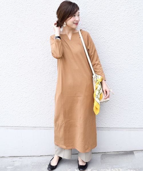 SHIPS（シップス）の「キーネックスリットワンピース◇（ワンピース・レディース・ブラック/ライトブルー/キャメル・ONE SIZE）」の10枚目の写真