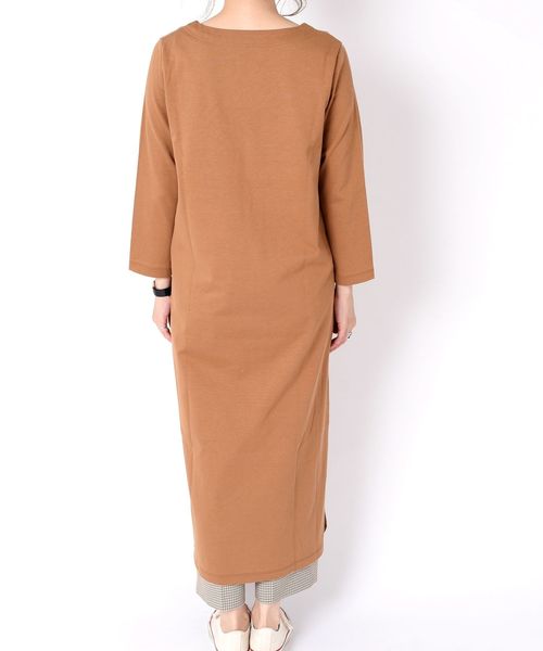 SHIPS（シップス）の「キーネックスリットワンピース◇（ワンピース・レディース・ブラック/ライトブルー/キャメル・ONE SIZE）」の6枚目の写真