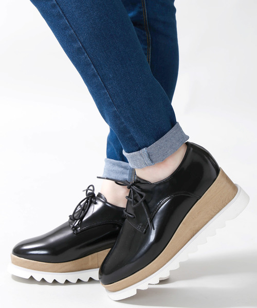 WEGO(ウィゴー)の「WEGO/コンビ厚底シューズ(ドレスシューズ・レディース・ブラック/ベージュ/ブラック系その他・MEDIUM/LARGE)」の7枚目の写真