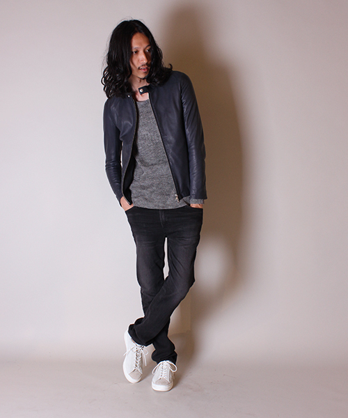 Lui's（ルイス）の「Lui's【プレミアムタンナーレザー】シングルレザージャケット（ライダースジャケット・メンズ・ブラック/ネイビー/チャコールグレー/キャメル・SMALL/MEDIUM/LARGE）」の5枚目の写真