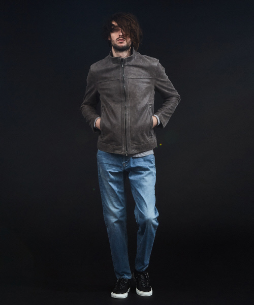 5351 POUR LES HOMMES(ゴーサンゴーイチプールオム)の「ヴィンテージラムレザーショートブルゾン(ブルゾン・メンズ・ライトグレー/ボルドー/ブラック・44/46/48/50)」の6枚目の写真