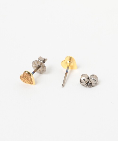 Ray BEAMS(レイビームス)の「プチ エポハート ピアス(ピアス(両耳用)・レディース・ピンク/レッド系その他/ホワイト/レッド/ブルー/ブラック/ゴールド/パープル/ブルー系その他2/オフホワイト/イエロー・ONE SIZE)」の19枚目の写真