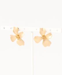 お花モチーフピアス