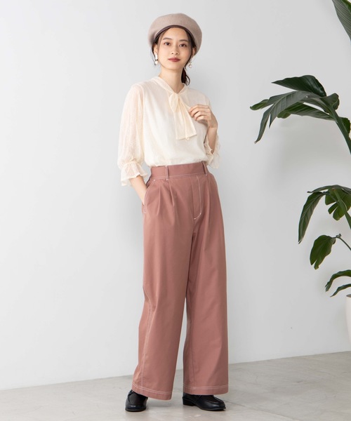 WEGO（ウィゴー）の「WEGO/チノタックストレートワイドパンツ（チノパンツ・レディース・ライトブラウン/カーキ/ベージュ/ブラック・MEDIUM/SMALL/X-SMALL/LARGE）」の5枚目の写真