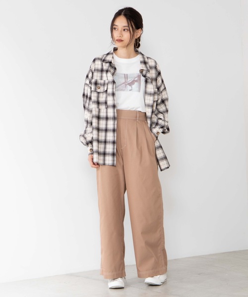 WEGO（ウィゴー）の「WEGO/チノタックストレートワイドパンツ（チノパンツ・レディース・ライトブラウン/カーキ/ベージュ/ブラック・MEDIUM/SMALL/X-SMALL/LARGE）」の15枚目の写真