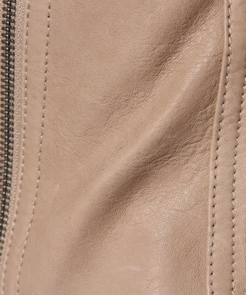 GRACE CONTINENTAL（グレースコンチネンタル）の「ラムベジライダースジャケット（ライダースジャケット・レディース・ブラック/ベージュ/イエロー・36/38）」の8枚目の写真