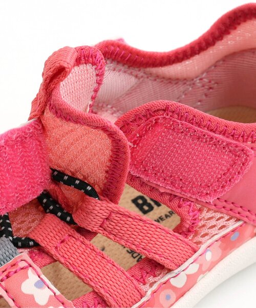 IFME（イフミー）の「/ベビーIFME(イフミー)コラボ水抜きサンダル（サンダル・キッズ・ブラック/グレー/カーキ/ブルー/ピンク・15 /13/14/14.5/13.5）」の8枚目の写真