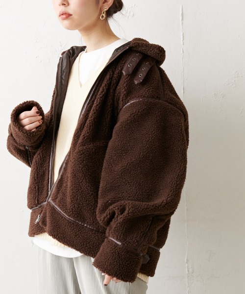 natural couture(ナチュラルクチュール)の「ボアオーバーサイズフライトジャケット(その他アウター・レディース・ブラック/ベージュ/ブラウン/アイボリー・FREE)」の22枚目の写真