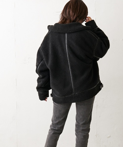 natural couture(ナチュラルクチュール)の「ボアオーバーサイズフライトジャケット(その他アウター・レディース・ブラック/ベージュ/ブラウン/アイボリー・FREE)」の13枚目の写真