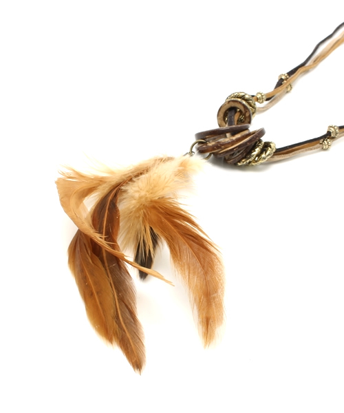 チャイハネ（チャイハネ）の「【チャイハネ】ロングフェザーネックレス（ネックレス・レディース・ブラウン/グリーン・FREE）」の3枚目の写真