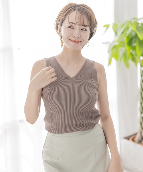 clear（クリア）の「リブニットタンクトップ（タンクトップ・レディース・ブラック/パープル/サンドベージュ/モカ・F）」の3枚目の写真