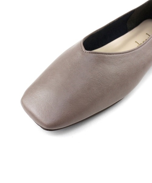 chocolates(チョコラテス)の「晴雨兼用 ソフトスクエア パンプス【日本製】(パンプス・レディース・ブラック/パイソン/ベージュ/ホワイト/ブラウン系1/ブラウン系/ライトグレー・23cm/24.5cm/24cm/23.5cm/22cm/22.5cm/25cm)」の15枚目の写真