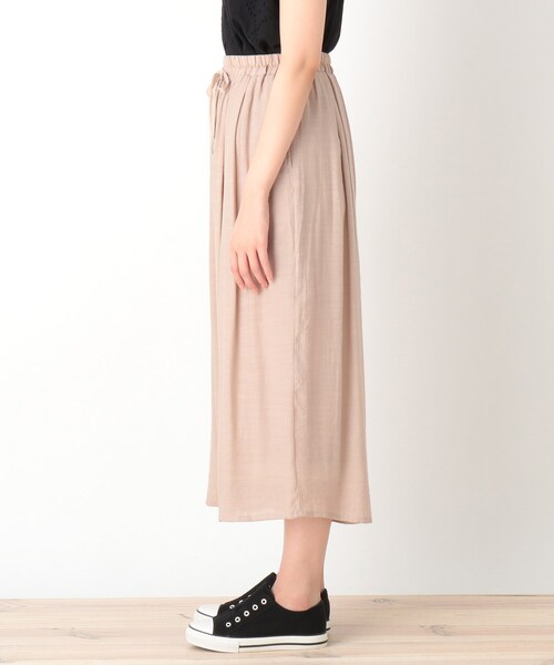 Cutie Blonde（キューティーブロンド）の「◆累計34万本！【S-L/すそくるっ】スラブ調ワイドパンツ（その他パンツ・レディース・ブラック/ダークオレンジ/カーキ/ライトベージュ/黄緑系・03/02/01）」の6枚目の写真