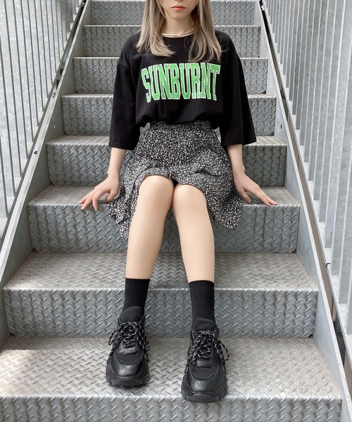 Figments（フィグメンツ）の「SUNBURNTロゴT（Tシャツ/カットソー・レディース・ブラック/グリーン・FREE）」の17枚目の写真