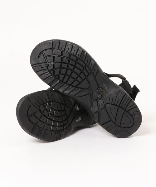 ehka sopo(エヘカソポ)の「ベルクロスポーツサンダル(サンダル・レディース・ラベンダー/ブラック/ベージュ・LARGE/MEDIUM)」の4枚目の写真