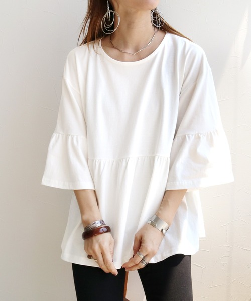 reca（レカ）の「ギャザーフレアカットソー（Tシャツ/カットソー・レディース・ブラック/オフホワイト/グレイッシュベージュ・FREE）」の2枚目の写真