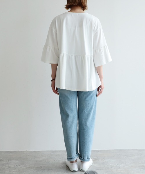 reca（レカ）の「ギャザーフレアカットソー（Tシャツ/カットソー・レディース・ブラック/オフホワイト/グレイッシュベージュ・FREE）」の22枚目の写真