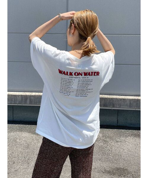 Ungrid(アングリッド)の「ツアーロゴルーズTee(Tシャツ/カットソー・レディース・オフホワイト/チャコールグレー/グリーン・FREE)」の6枚目の写真