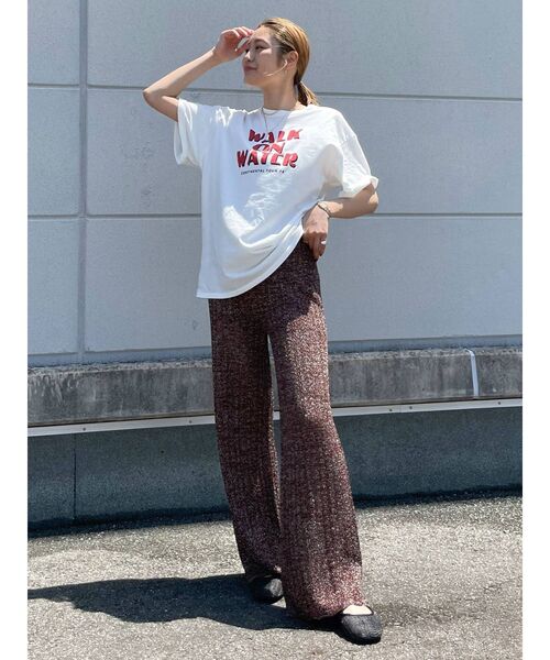 Ungrid(アングリッド)の「ツアーロゴルーズTee(Tシャツ/カットソー・レディース・オフホワイト/チャコールグレー/グリーン・FREE)」の7枚目の写真