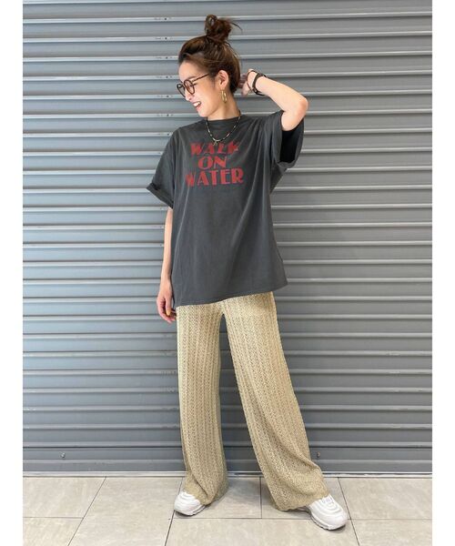 Ungrid(アングリッド)の「ツアーロゴルーズTee(Tシャツ/カットソー・レディース・オフホワイト/チャコールグレー/グリーン・FREE)」の8枚目の写真