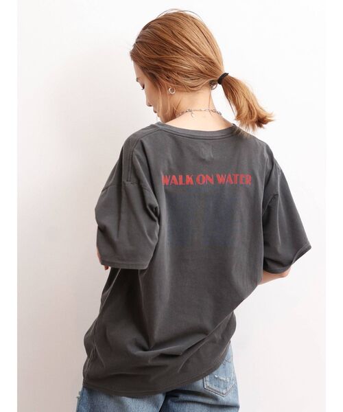 Ungrid(アングリッド)の「ツアーロゴルーズTee(Tシャツ/カットソー・レディース・オフホワイト/チャコールグレー/グリーン・FREE)」の14枚目の写真