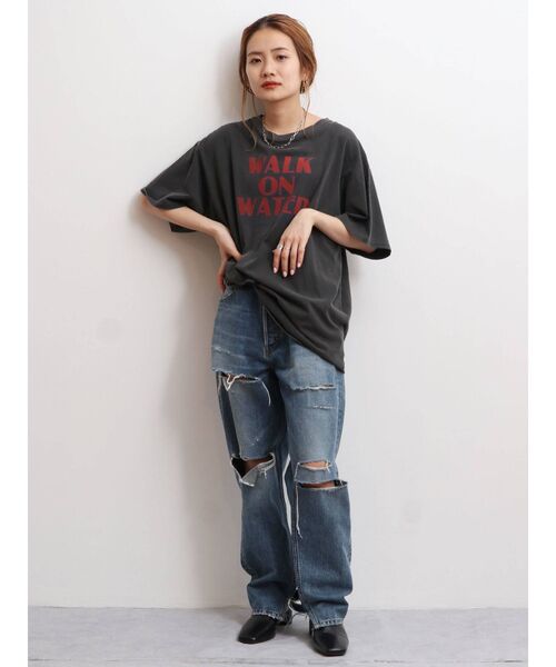 Ungrid(アングリッド)の「ツアーロゴルーズTee(Tシャツ/カットソー・レディース・オフホワイト/チャコールグレー/グリーン・FREE)」の16枚目の写真