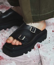 《ユニセックスアイテム》【SPECIAL SHOES FACTORY コラボ】東京産ビブラムタンクソールダブルモンクストラップサンダル 【MAISON SPECIAL/メゾンスペシャル】