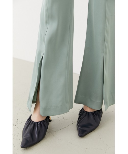 rienda（リエンダ）の「センタープレスフレアパンツ（スラックス・レディース・ブラック/ピンク/グリーン・SMALL/MEDIUM/X-SMALL）」の15枚目の写真