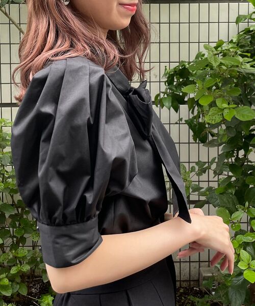 MAJESTIC LEGON（マジェスティックレゴン）の「コンシャスボウタイブラウス（シャツ/ブラウス・レディース・ブラック/オフホワイト/ラベンダー・SMALL/MEDIUM）」の13枚目の写真