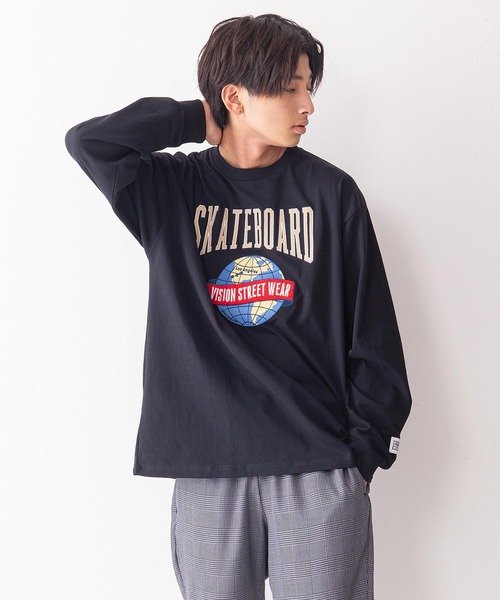 VISION STREET WEAR(ヴィジョンストリートウェア)の「【VISION STREET WEAR/ビジョンストリートウェア】アースサガラ刺繍ボックスシルエットルーズロンT(Tシャツ/カットソー・メンズ・ホワイト/ブラック/パープル/ブルー系その他・MEDIUM/LARGE/X-LARGE)」の3枚目の写真