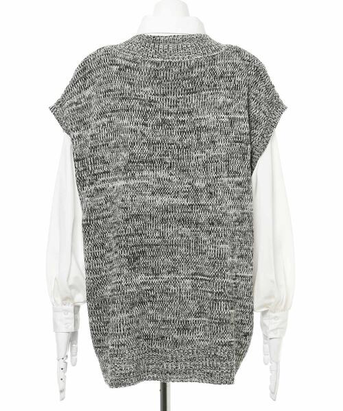 INGNI（イング）の「Vネックケーブルベスト＋シャツ SET（ニット/セーター・レディース・アイボリー系3/杢グレー/モカ/ブラック/ブラック×ホワイト・M）」の7枚目の写真