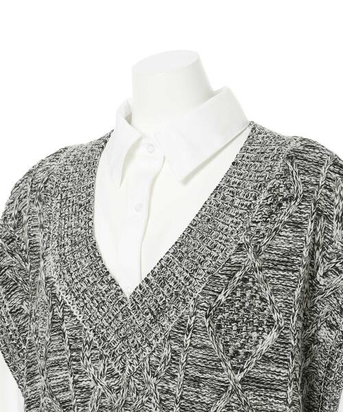 INGNI（イング）の「Vネックケーブルベスト＋シャツ SET（ニット/セーター・レディース・アイボリー系3/杢グレー/モカ/ブラック/ブラック×ホワイト・M）」の8枚目の写真