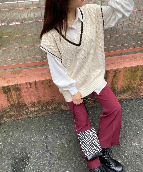 INGNI（イング）の「Vネックケーブルベスト＋シャツ SET（ニット/セーター・レディース・アイボリー系3/杢グレー/モカ/ブラック/ブラック×ホワイト・M）」の15枚目の写真