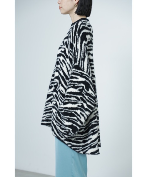 Mirror Mirror on the wall（ミラーミラー）の「(MIRROR MIRROR ON THE WALL)モノトーンアニマルビッグスリーブニット（ニット/セーター・レディース・ブラック/ホワイト系その他・ONE SIZE）」の10枚目の写真