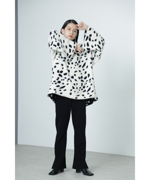 Mirror Mirror on the wall（ミラーミラー）の「(MIRROR MIRROR ON THE WALL)モノトーンアニマルビッグスリーブニット（ニット/セーター・レディース・ブラック/ホワイト系その他・ONE SIZE）」の3枚目の写真