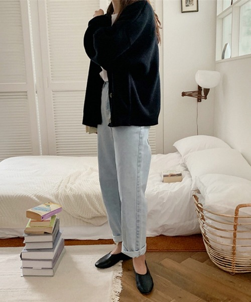 AMOUR BOX（アムールボックス）の「3ボタンVネックニットカーディガン（カーディガン/ボレロ・レディース・ブラック/クリーム/ブラウン/ベージュ/モカ/チャコール/イエロー/グリーン/パープル/ブルー・MEDIUM/LARGE）」の14枚目の写真