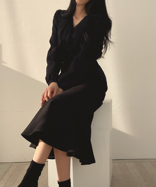 emi+（エミプラス）の「フロントギャザーマーメードロングワンピース（ワンピース・レディース・ブラック/レッド/ベージュ・FREE）」の7枚目の写真