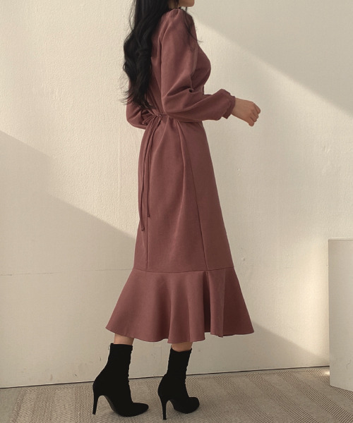 emi+（エミプラス）の「フロントギャザーマーメードロングワンピース（ワンピース・レディース・ブラック/レッド/ベージュ・FREE）」の10枚目の写真