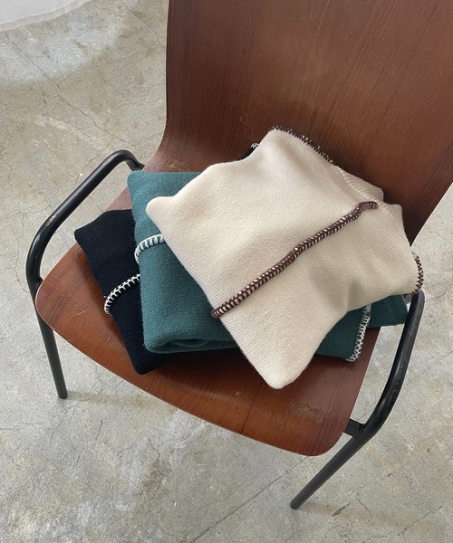 210nouve（トゥージュヌーブ）の「モックネックハンドステッチニットプルオーバー（ニット/セーター・レディース・ホワイト/ブラック/ブルー・FREE）」の7枚目の写真