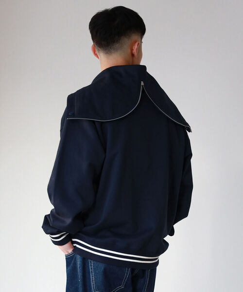 BEAMS(ビームス)の「BEAMS / カデット スウェットフディー(パーカー・メンズ・ネイビー/トップグレー・S/M/L/XL)」の11枚目の写真