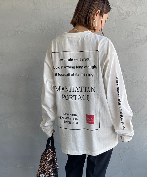 Manhattan Portage（マンハッタンポーテージ）の「[MANHATTAN PORTAGE/マンハッタンポーテージ] 別注 バックプリントロゴロンT（Tシャツ/カットソー・レディース・ホワイト/ブラック/グリーン/レッド・S/M/L/XL）」の2枚目の写真