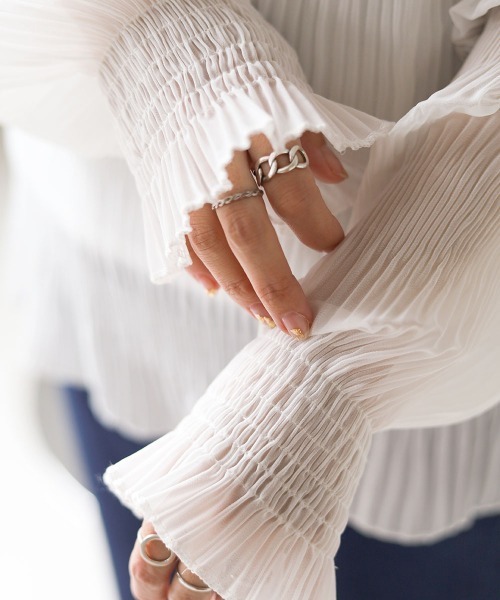 Bab（バブ）の「シワプリーツハイネックトップス（シャツ/ブラウス・レディース・ブラック/アイボリー/ベージュ・M）」の11枚目の写真