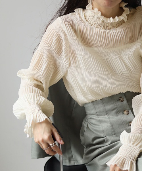 Bab（バブ）の「シワプリーツハイネックトップス（シャツ/ブラウス・レディース・ブラック/アイボリー/ベージュ・M）」の19枚目の写真