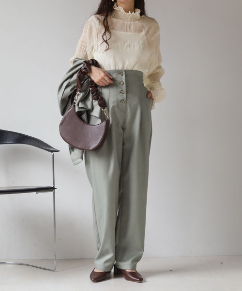 Bab（バブ）の「シワプリーツハイネックトップス（シャツ/ブラウス・レディース・ブラック/アイボリー/ベージュ・M）」の20枚目の写真