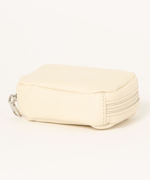 AZUL by moussy(アズールバイマウジー)の「MINI SQUARE POUCH/ミニスクエアポーチ(ポーチ・レディース・イエロー/アイボリー/ブラック・FREE)」の4枚目の写真