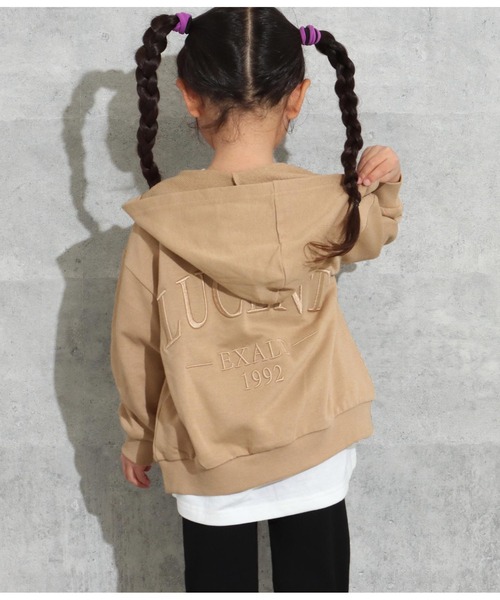 ANAP kids(アナップキッズ)の「バック刺繍ミニ裏毛パーカー(パーカー・キッズ・ベージュ/ブラック/モスグリーン・110cm/120cm/130cm)」の16枚目の写真