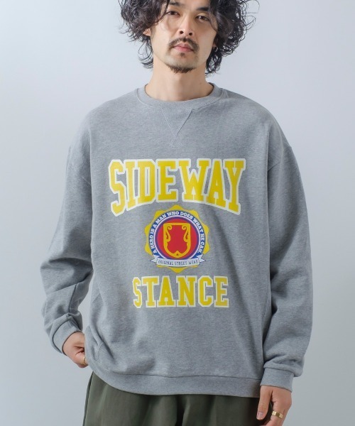 SIDEWAY STANCE（サイドウェイスタンス）の「【SIDEWAY STANCE】スウェットクルーネック プリント オーバーサイズ トレーナー（スウェット・メンズ・グレー系その他/グリーン系その他2/ブラック系その他/グレー系その他2/グリーン系その他/ブルー系その他/ブラック系その他2/ブルー系その他2・LARGE/MEDIUM/X-LARGE）」の5枚目の写真
